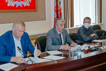 Депутаты готовятся к очередному заседанию